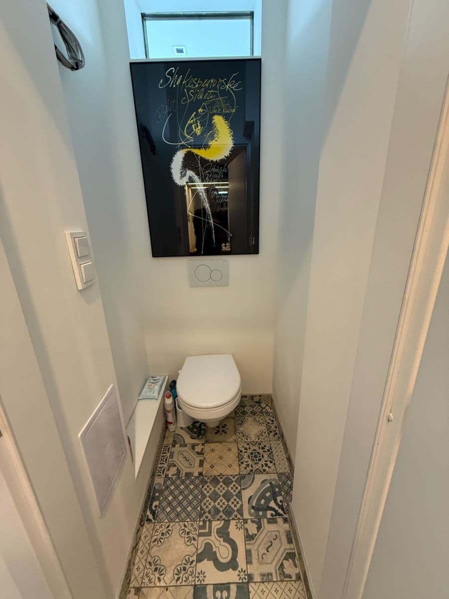 Prodej bytu 2+kk 50 m², Osadní, Praha, Praha Prodej bytu 2+kk 50 m², Osadní, Praha, Praha