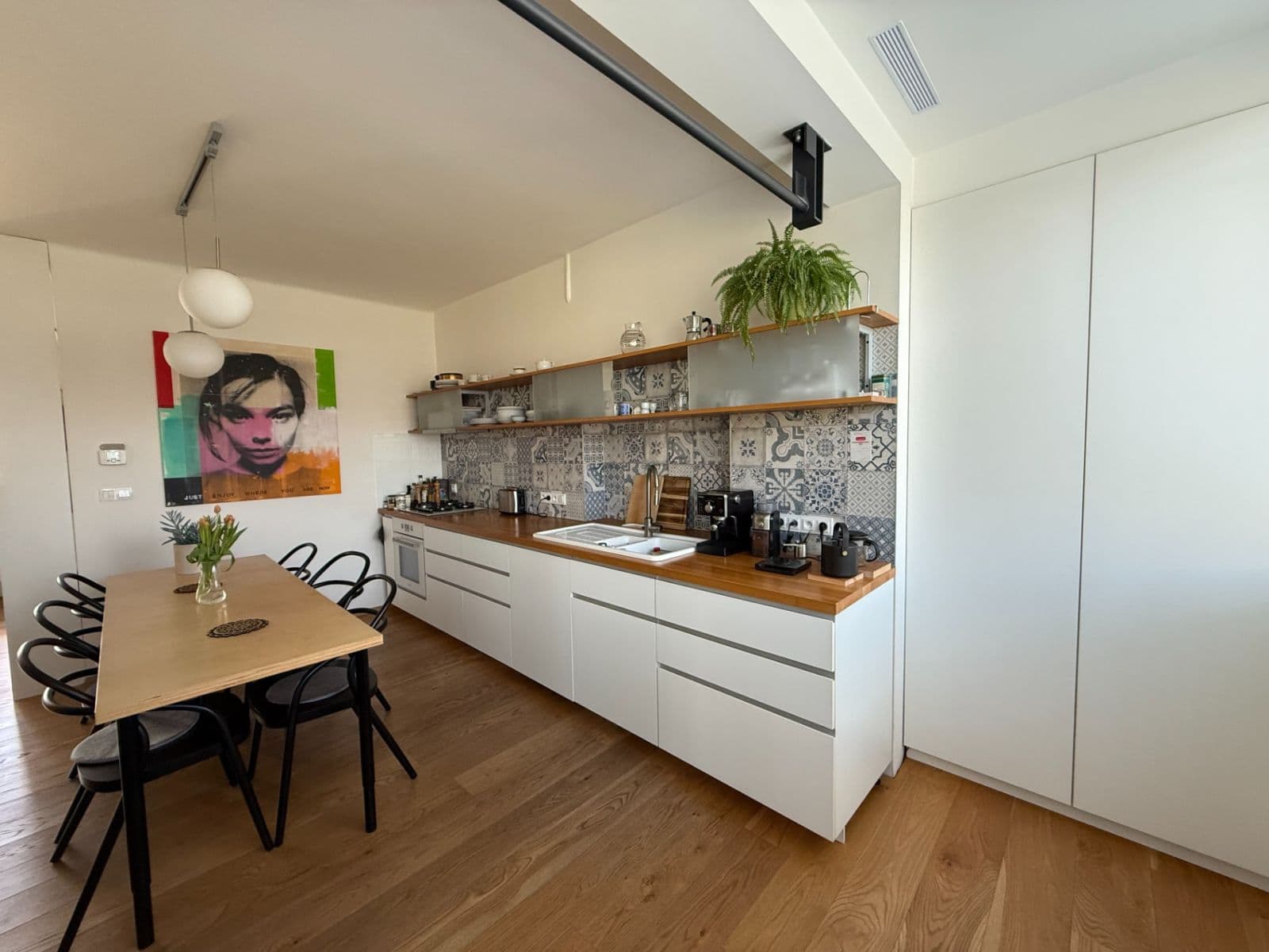 Prodej bytu 2+kk 50 m², Osadní, Praha, Praha Prodej bytu 2+kk 50 m², Osadní, Praha, Praha