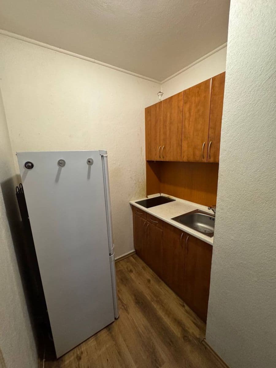 Pronájem bytu 2+kk 40 m², Makovského, Praha, Praha Pronájem bytu 2+kk 40 m², Makovského, Praha, Praha