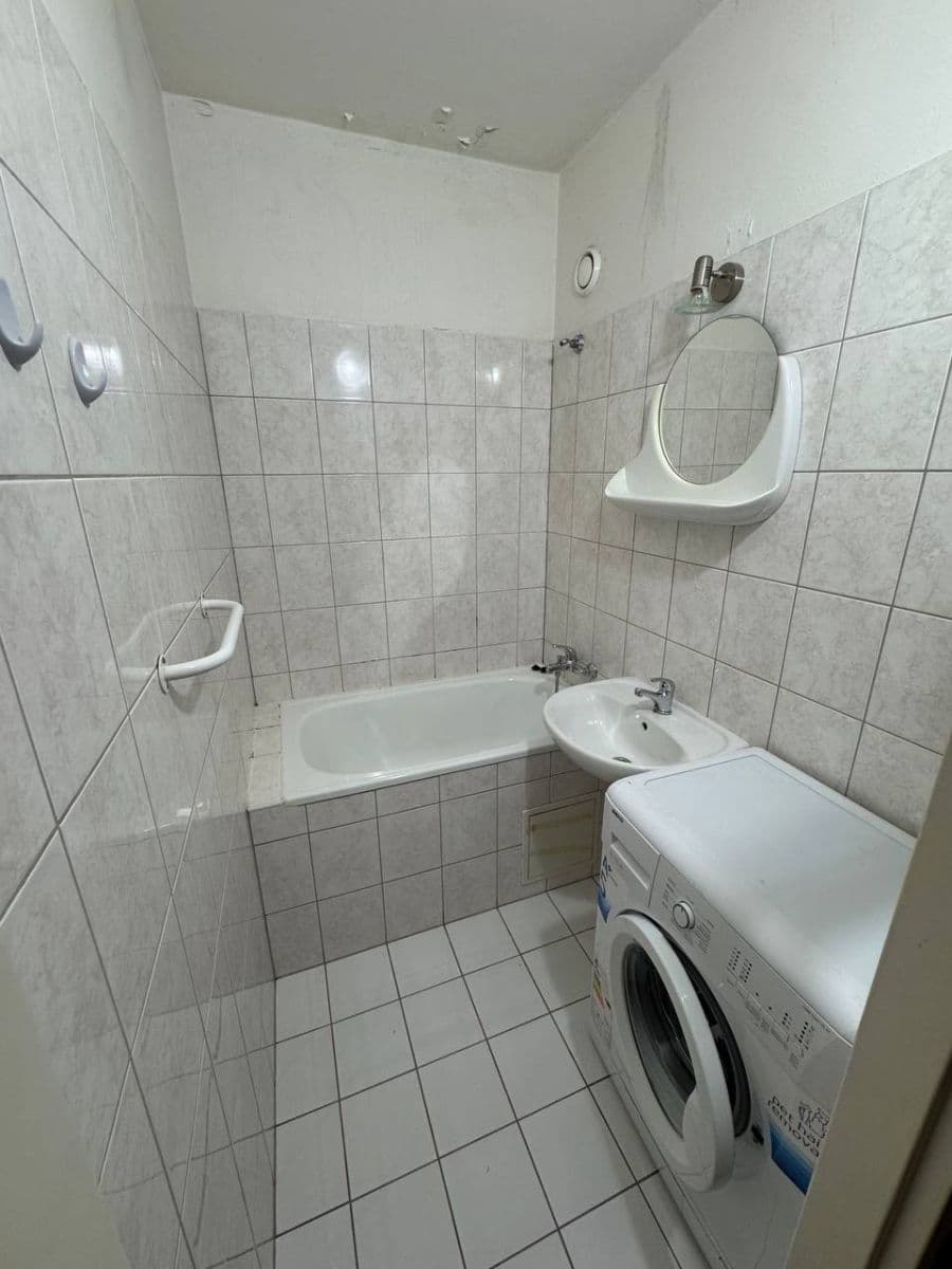 Pronájem bytu 2+kk 40 m², Makovského, Praha, Praha Pronájem bytu 2+kk 40 m², Makovského, Praha, Praha