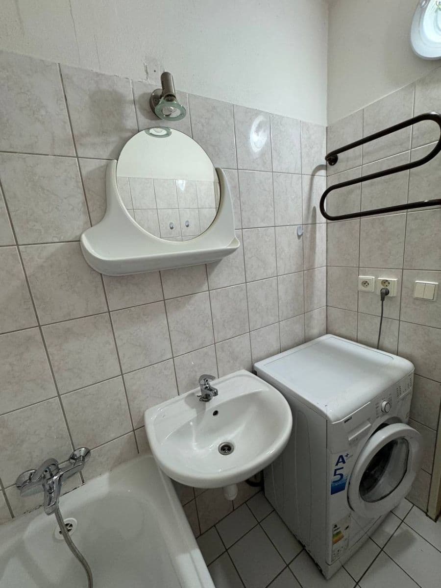 Pronájem bytu 2+kk 40 m², Makovského, Praha, Praha Pronájem bytu 2+kk 40 m², Makovského, Praha, Praha