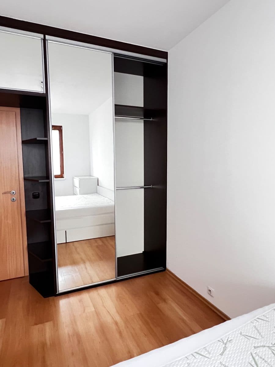 Pronájem bytu 2+kk 43 m², Vladycká, Praha, Praha Pronájem bytu 2+kk 43 m², Vladycká, Praha, Praha