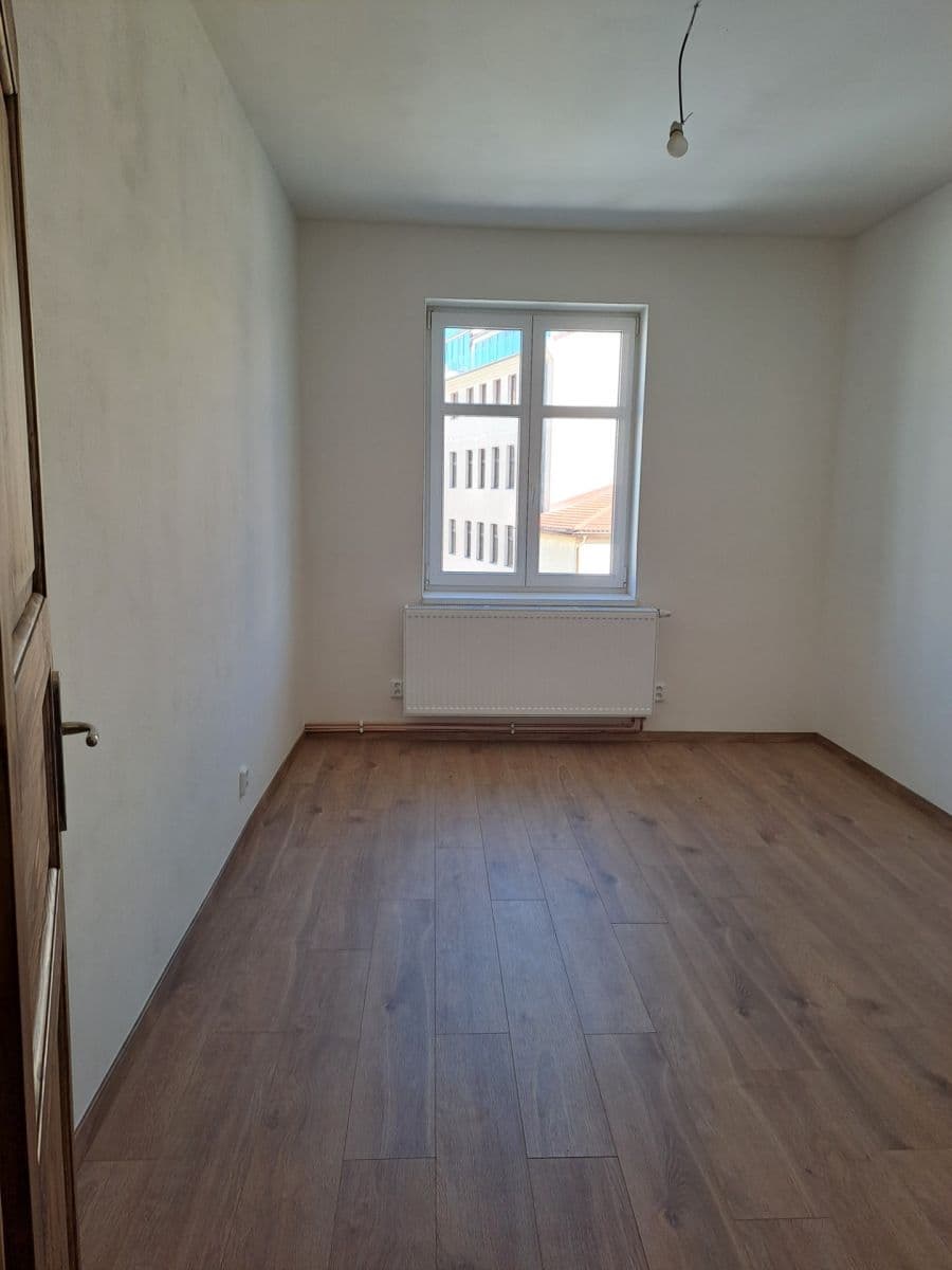 Pronájem bytu 2+kk 40 m², Belgická, Praha, Praha Pronájem bytu 2+kk 40 m², Belgická, Praha, Praha