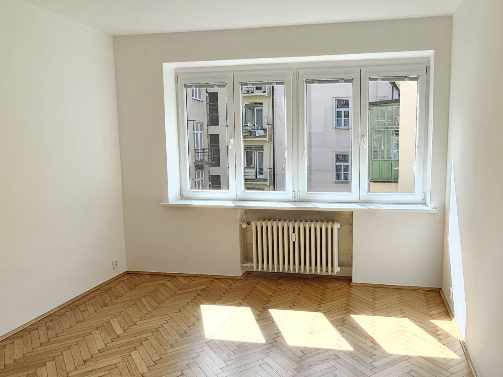 Pronájem bytu Garsoniéra 28 m², Heřmanova, Praha, Praha Pronájem bytu Garsoniéra 28 m², Heřmanova, Praha, Praha