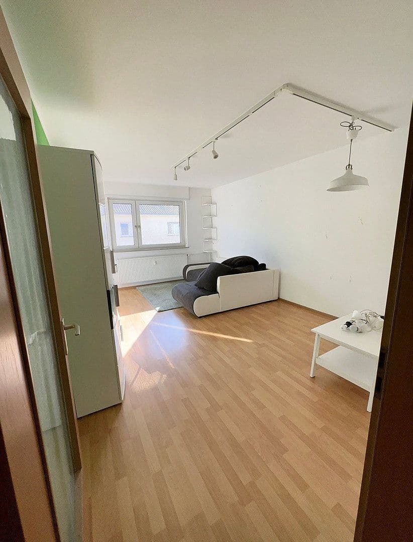 Pronájem bytu 3+1 68 m², Eichelsheimer Strasse 27, Mannheim, Bádensko-Württembersko Pronájem bytu 3+1 68 m², Eichelsheimer Strasse 27, Mannheim, Bádensko-Württembersko