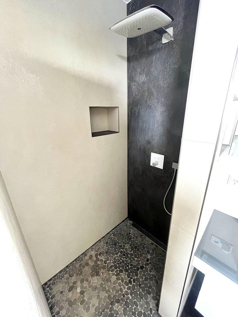 Pronájem bytu 3+1 92 m², Schwerin, Mecklenburg-Vorpommern Pronájem bytu 3+1 92 m², Schwerin, Mecklenburg-Vorpommern