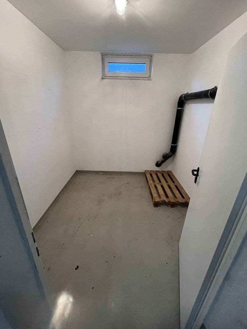 Pronájem bytu 3+1 92 m², Schwerin, Mecklenburg-Vorpommern Pronájem bytu 3+1 92 m², Schwerin, Mecklenburg-Vorpommern