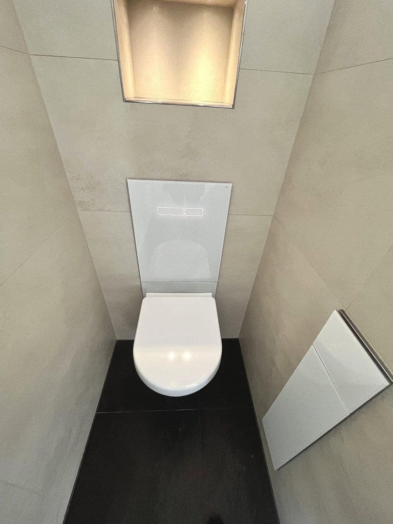 Pronájem bytu 3+1 92 m², Schwerin, Mecklenburg-Vorpommern Pronájem bytu 3+1 92 m², Schwerin, Mecklenburg-Vorpommern