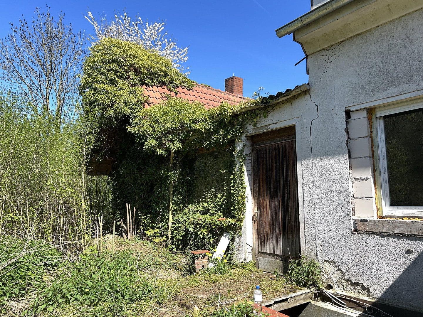 Prodej domu 155 m², pozemek 2.833 m², Neue Mühler Weg 4, Preußisch Oldendorf, Severní Porýní-Vestfálsko Prodej domu 155 m², pozemek 2.833 m², Neue Mühler Weg 4, Preußisch Oldendorf, Severní Porýní-Vestfálsko