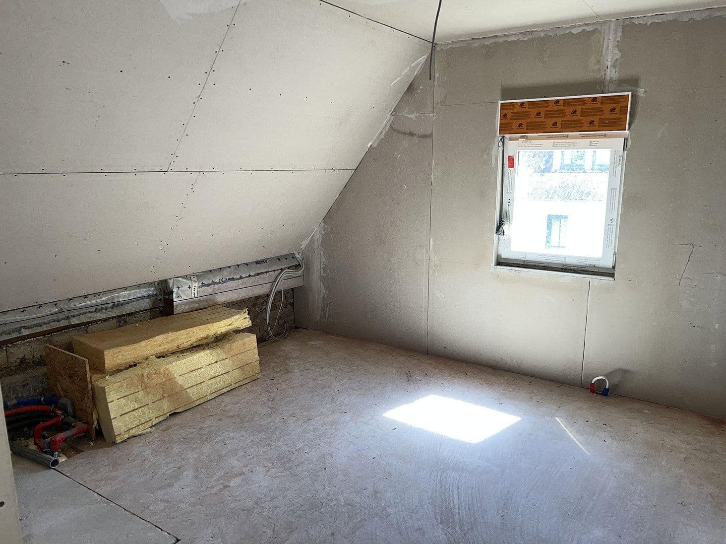 Prodej domu 155 m², pozemek 2.833 m², Neue Mühler Weg 4, Preußisch Oldendorf, Severní Porýní-Vestfálsko Prodej domu 155 m², pozemek 2.833 m², Neue Mühler Weg 4, Preußisch Oldendorf, Severní Porýní-Vestfálsko