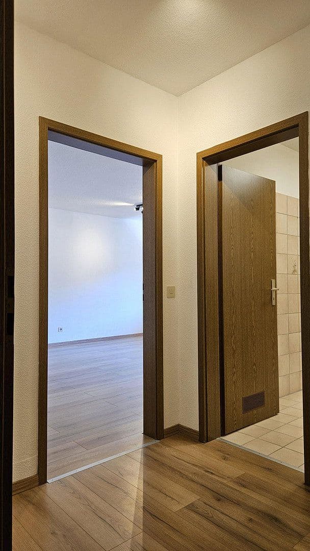 Pronájem bytu 1+kk 42 m², Maintalstraße 137b, Bad Berneck im Fichtelgebirge, Bavorsko Pronájem bytu 1+kk 42 m², Maintalstraße 137b, Bad Berneck im Fichtelgebirge, Bavorsko