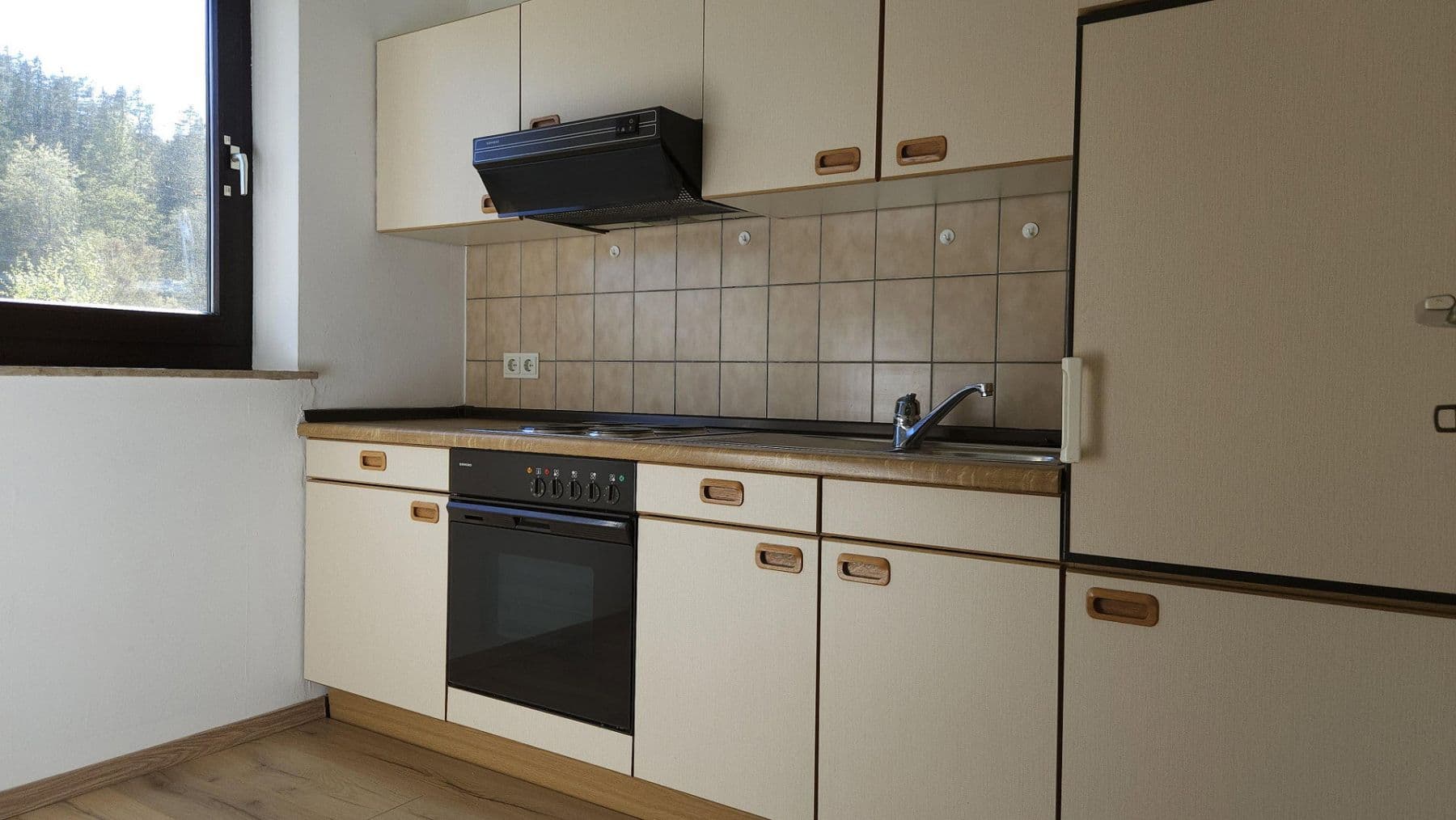 Pronájem bytu 1+kk 42 m², Maintalstraße 137b, Bad Berneck im Fichtelgebirge, Bavorsko Pronájem bytu 1+kk 42 m², Maintalstraße 137b, Bad Berneck im Fichtelgebirge, Bavorsko