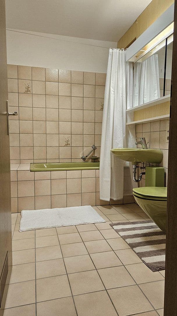 Pronájem bytu 1+kk 42 m², Maintalstraße 137b, Bad Berneck im Fichtelgebirge, Bavorsko Pronájem bytu 1+kk 42 m², Maintalstraße 137b, Bad Berneck im Fichtelgebirge, Bavorsko