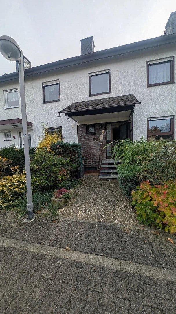 Prodej domu 140 m², pozemek 216 m², Hoelscherweg 5, Darmstadt, Hessen Prodej domu 140 m², pozemek 216 m², Hoelscherweg 5, Darmstadt, Hessen