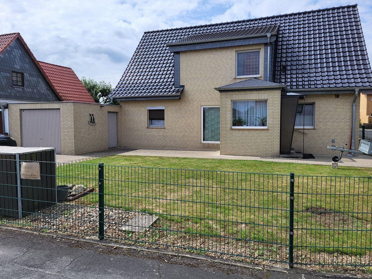 Prodej domu 192 m², pozemek 678 m², Lengede, Dolní Sasko Prodej domu 192 m², pozemek 678 m², Lengede, Dolní Sasko