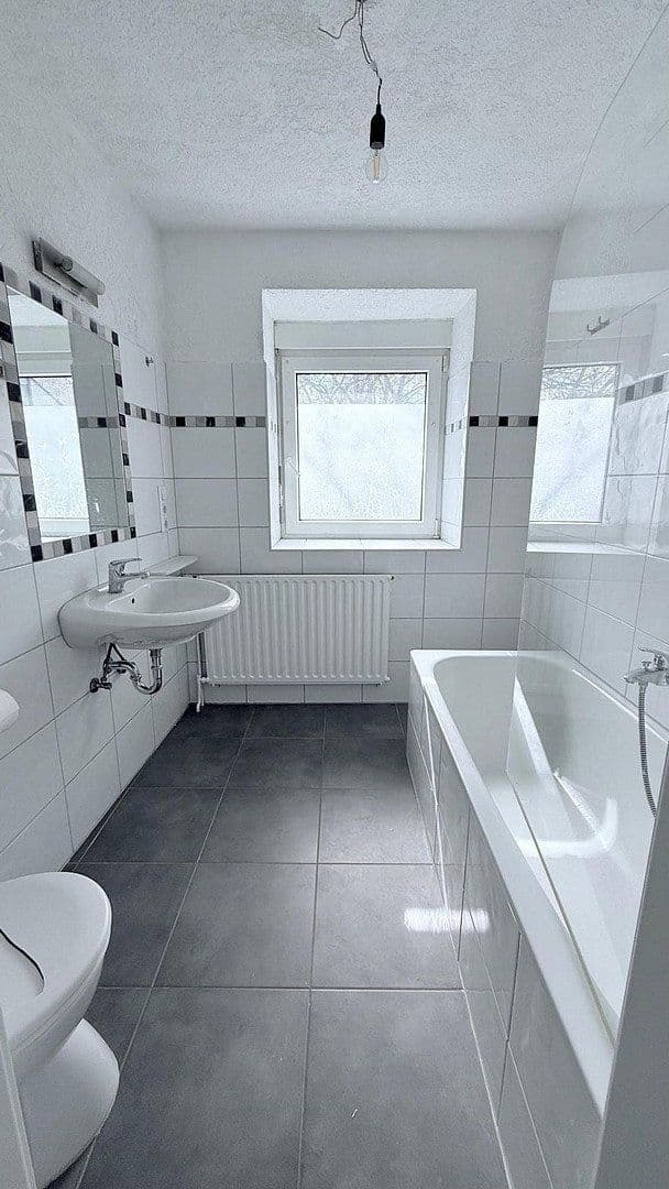 Pronájem bytu 3+kk 94 m², Mittelstraße 2, Schwerte, Severní Porýní-Vestfálsko Pronájem bytu 3+kk 94 m², Mittelstraße 2, Schwerte, Severní Porýní-Vestfálsko