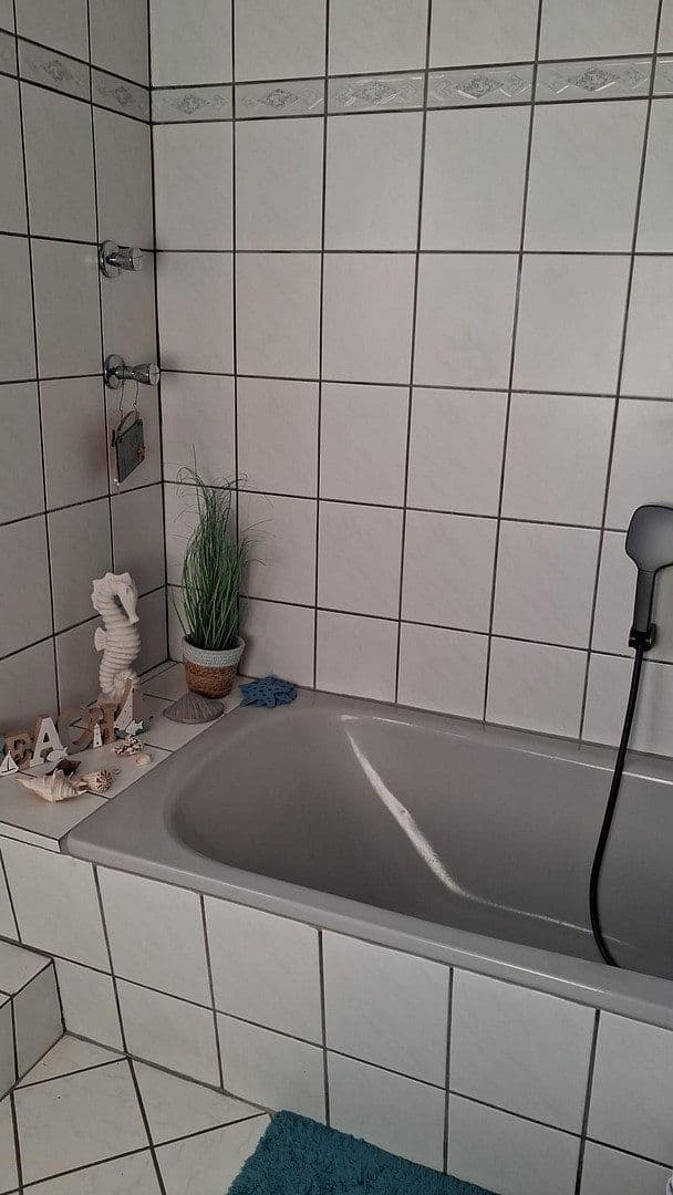 Prodej domu 168 m², pozemek 598 m², Falkenweg 5, Hagenburg, Dolní Sasko Prodej domu 168 m², pozemek 598 m², Falkenweg 5, Hagenburg, Dolní Sasko