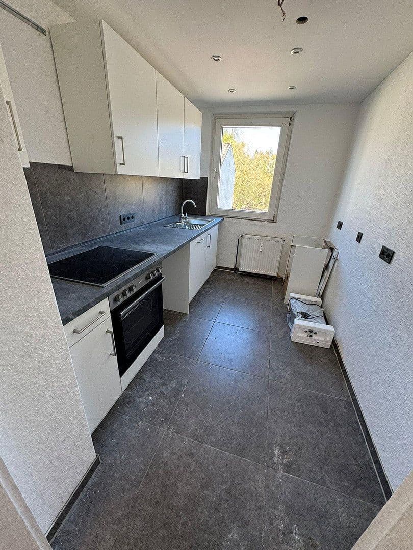 Pronájem bytu 4+1 88 m², Fritz-Lau-Straße 16-18, Kiel, Šlesvicko-Holštýnsko Pronájem bytu 4+1 88 m², Fritz-Lau-Straße 16-18, Kiel, Šlesvicko-Holštýnsko