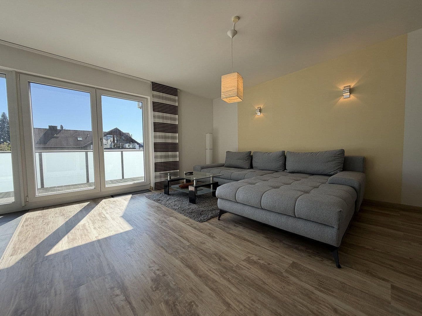 Prodej bytu 2+1 55 m², Fürstenfeldbruck, Bavorsko Prodej bytu 2+1 55 m², Fürstenfeldbruck, Bavorsko