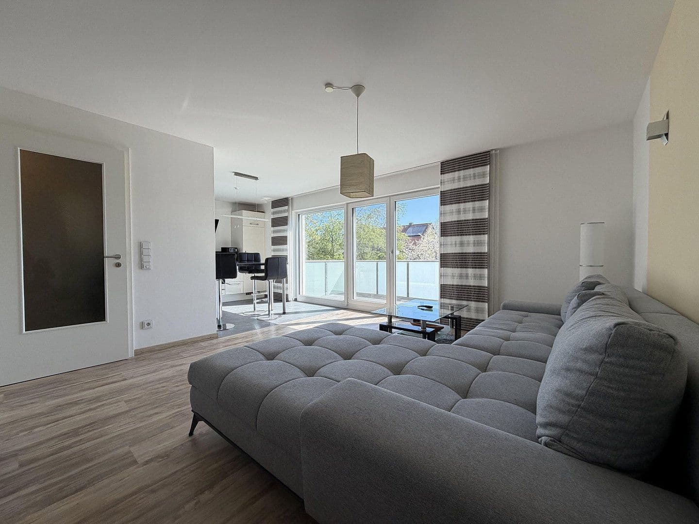 Prodej bytu 2+1 55 m², Fürstenfeldbruck, Bavorsko Prodej bytu 2+1 55 m², Fürstenfeldbruck, Bavorsko