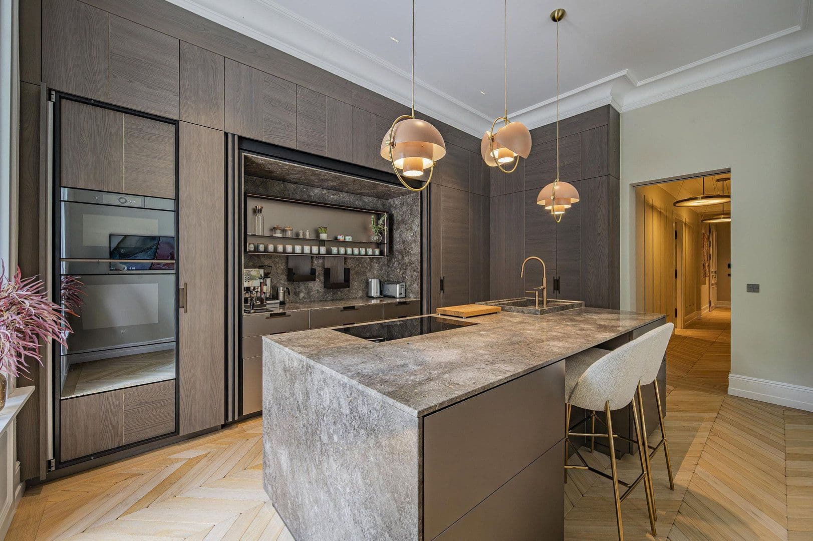 Prodej bytu 4+1 178 m², Hamburg, Hamburg Prodej bytu 4+1 178 m², Hamburg, Hamburg