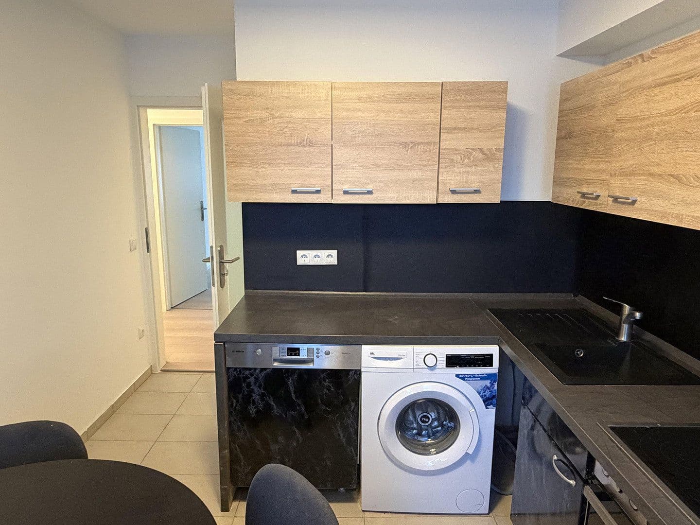 Pronájem bytu 3+1 74 m², Wastl-Witt-Str. 7, München, Bavorsko Pronájem bytu 3+1 74 m², Wastl-Witt-Str. 7, München, Bavorsko