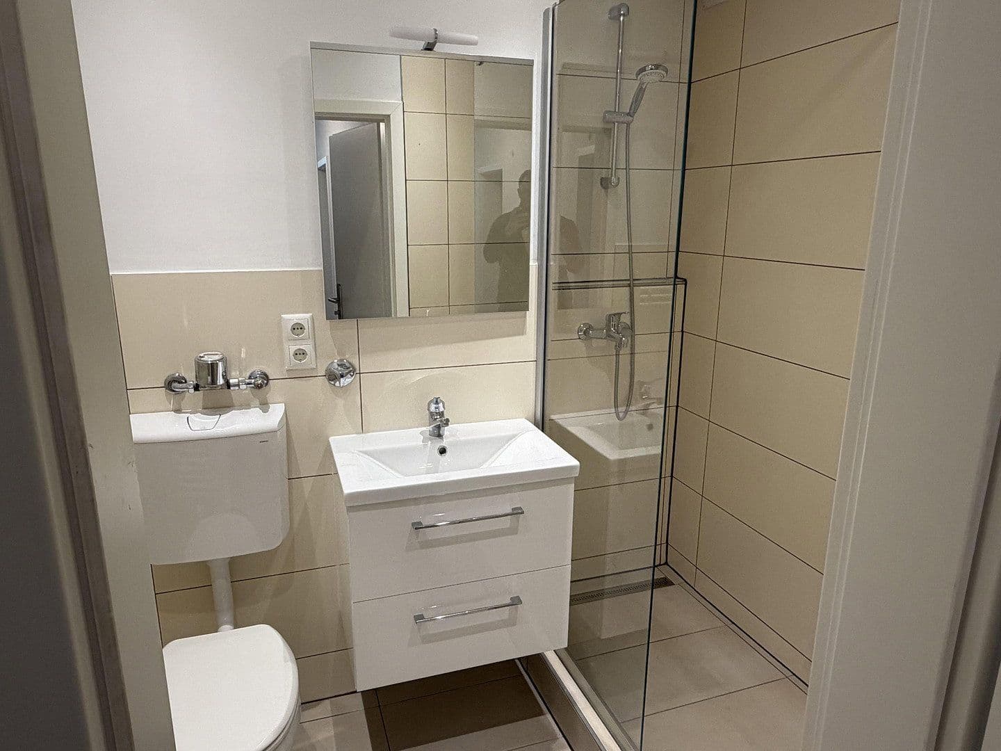 Pronájem bytu 3+1 74 m², Wastl-Witt-Str. 7, München, Bavorsko Pronájem bytu 3+1 74 m², Wastl-Witt-Str. 7, München, Bavorsko