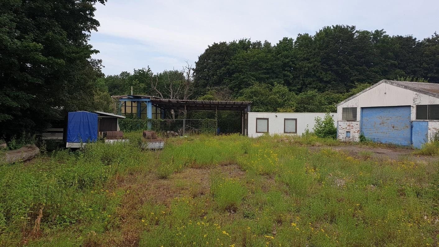Prodej nebytového prostoru 2.573 m², Duisburg, Severní Porýní-Vestfálsko Prodej nebytového prostoru 2.573 m², Duisburg, Severní Porýní-Vestfálsko