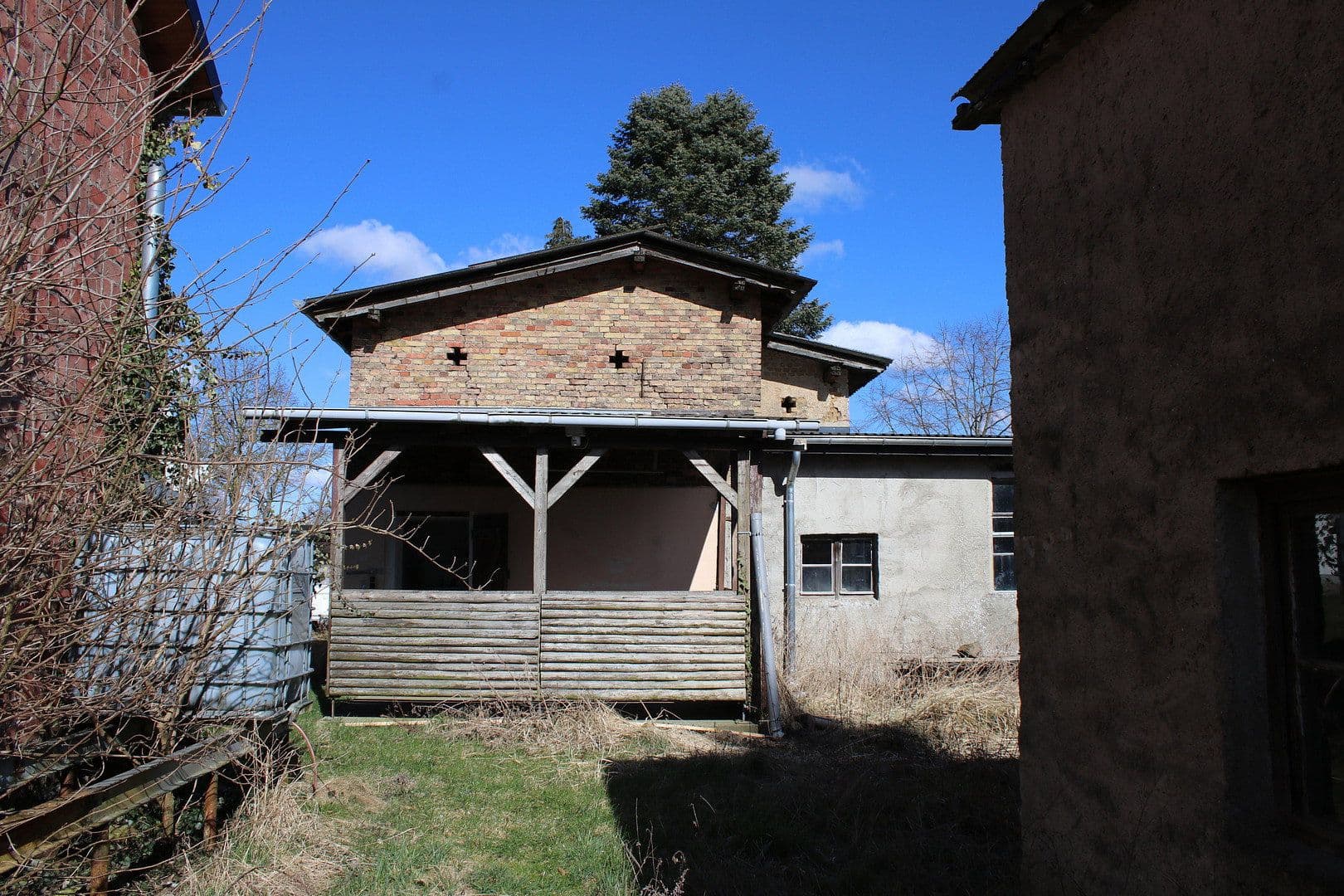 Prodej domu 210 m², pozemek 5.594 m², Klosterwalder Dorfstraße 40, Templin, Braniborsko Prodej domu 210 m², pozemek 5.594 m², Klosterwalder Dorfstraße 40, Templin, Braniborsko