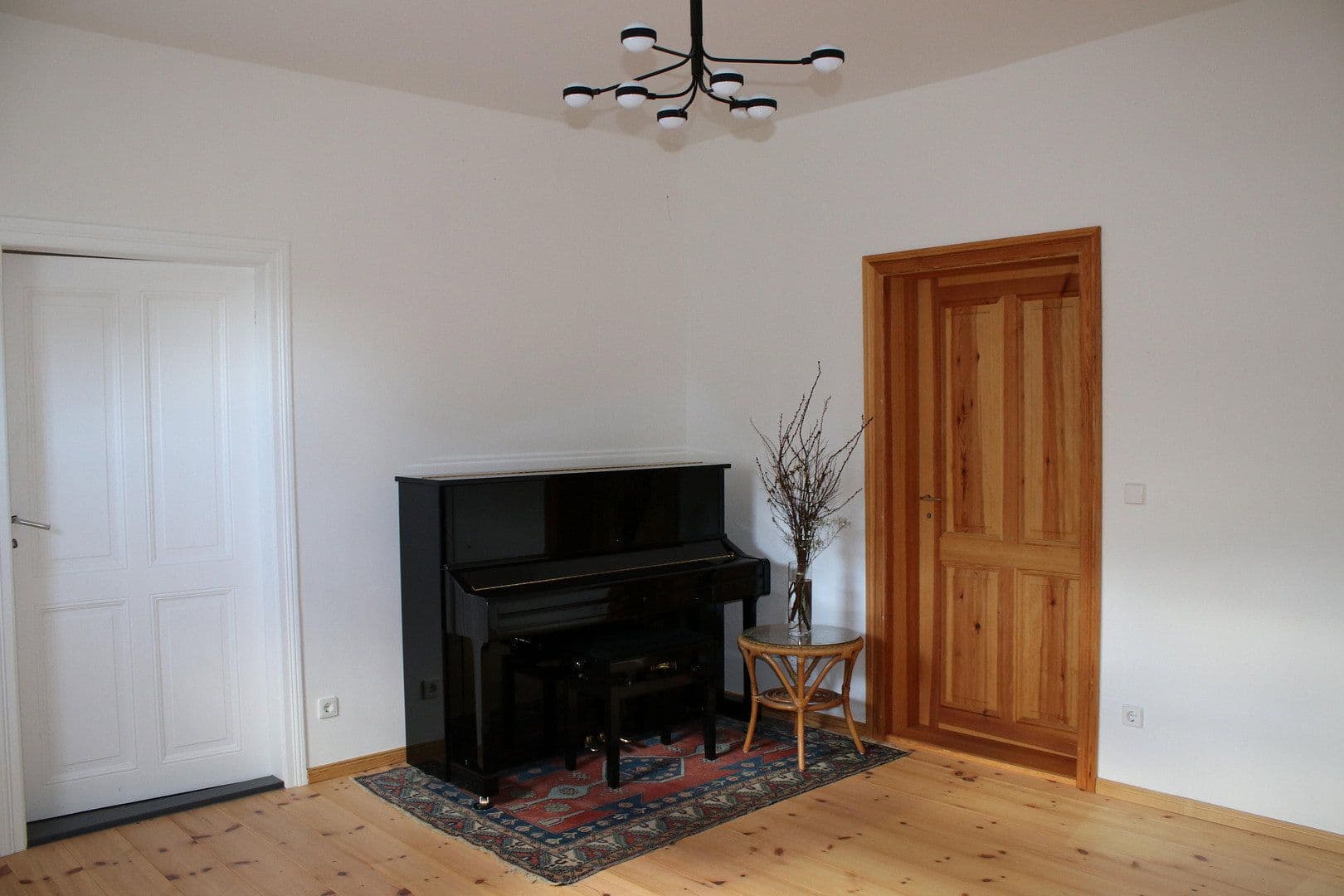 Prodej domu 210 m², pozemek 5.594 m², Klosterwalder Dorfstraße 40, Templin, Braniborsko Prodej domu 210 m², pozemek 5.594 m², Klosterwalder Dorfstraße 40, Templin, Braniborsko