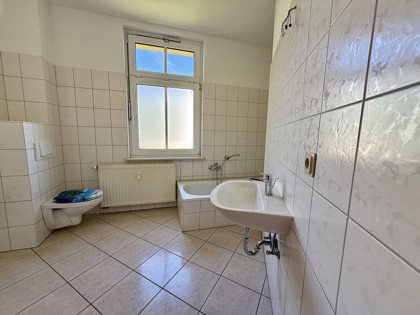 Pronájem bytu 4+1 115 m², Schirgiswalde-Kirschau, Sasko Pronájem bytu 4+1 115 m², Schirgiswalde-Kirschau, Sasko