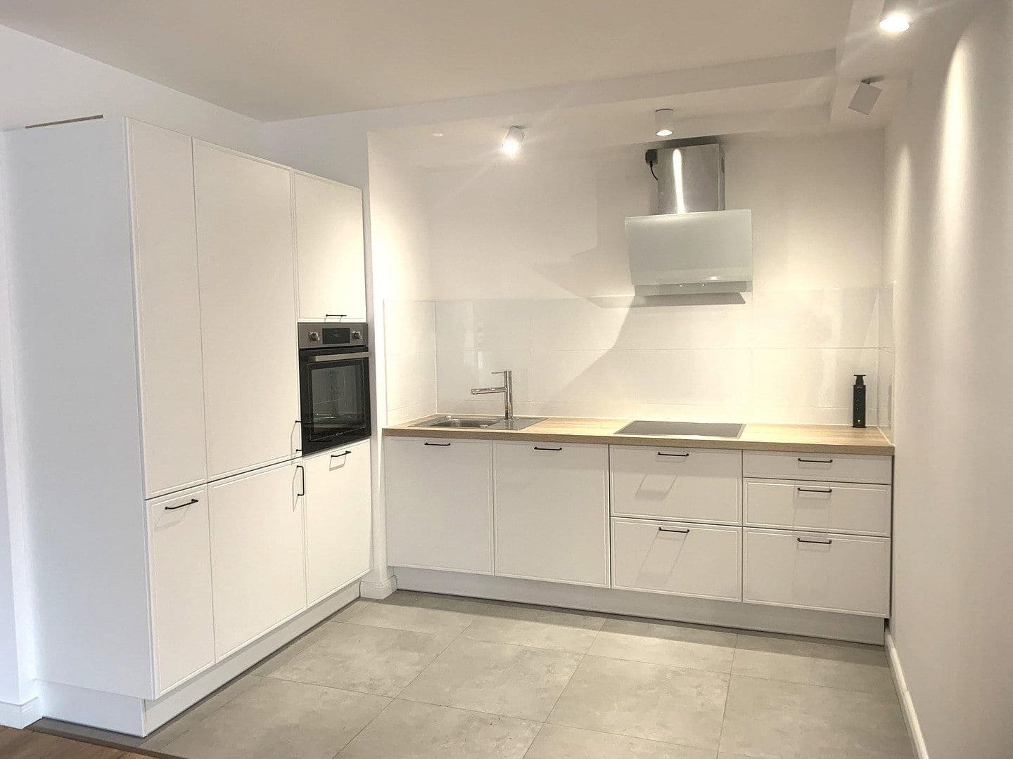 Prodej domu 417 m², pozemek 1.200 m², Hauptstr. 16, Altenmedingen, Dolní Sasko Prodej domu 417 m², pozemek 1.200 m², Hauptstr. 16, Altenmedingen, Dolní Sasko