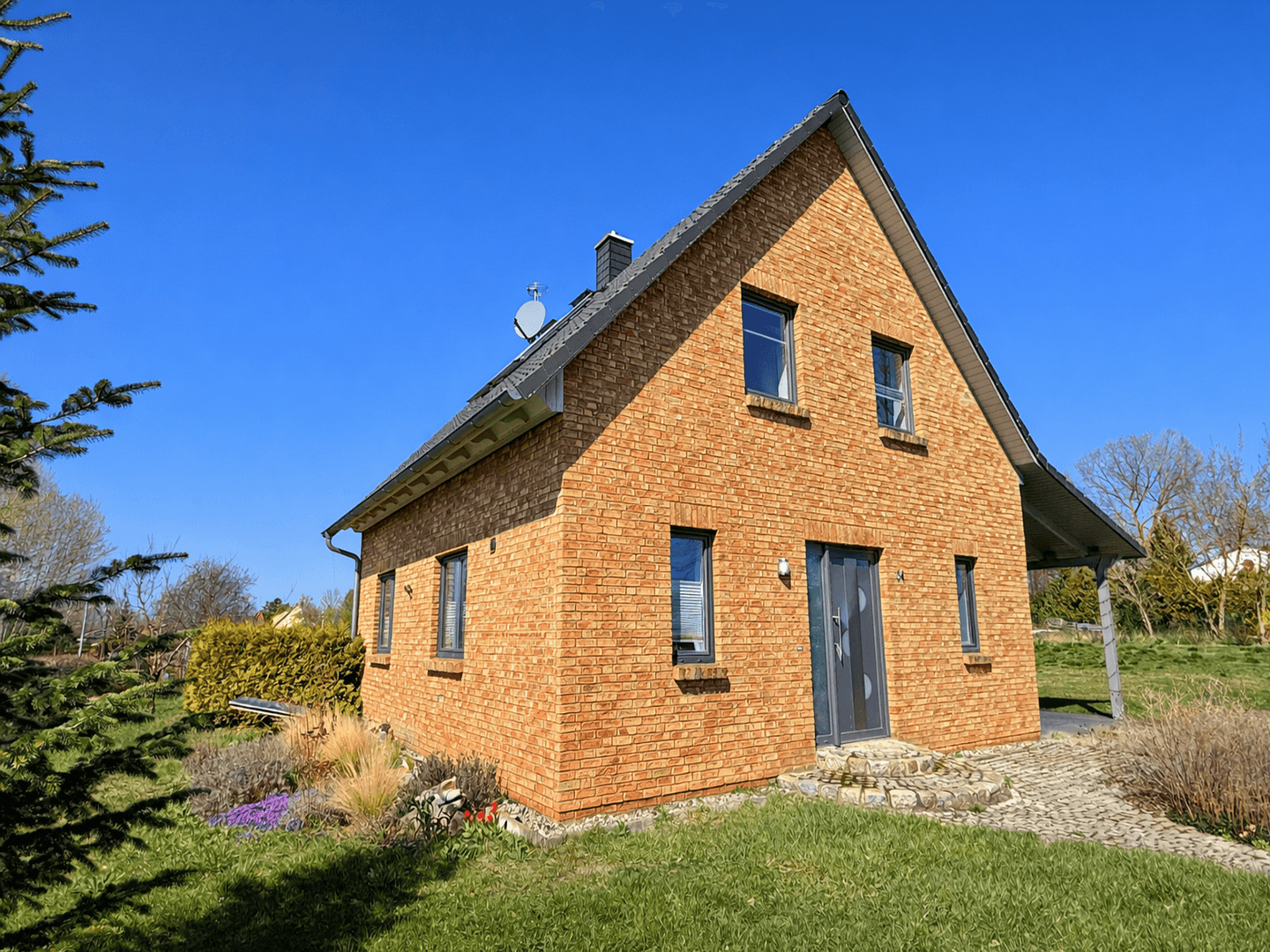 Prodej domu 120 m², pozemek 690 m², Kartlow 34, Neuburg, Mecklenburg-Vorpommern Prodej domu 120 m², pozemek 690 m², Kartlow 34, Neuburg, Mecklenburg-Vorpommern