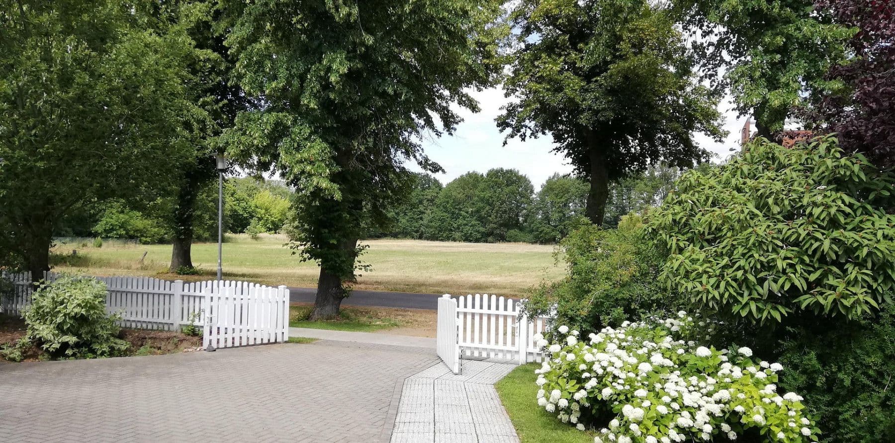 Prodej domu 235 m², pozemek 1.977 m², Dorfstr. 35, Nauen, Braniborsko Prodej domu 235 m², pozemek 1.977 m², Dorfstr. 35, Nauen, Braniborsko