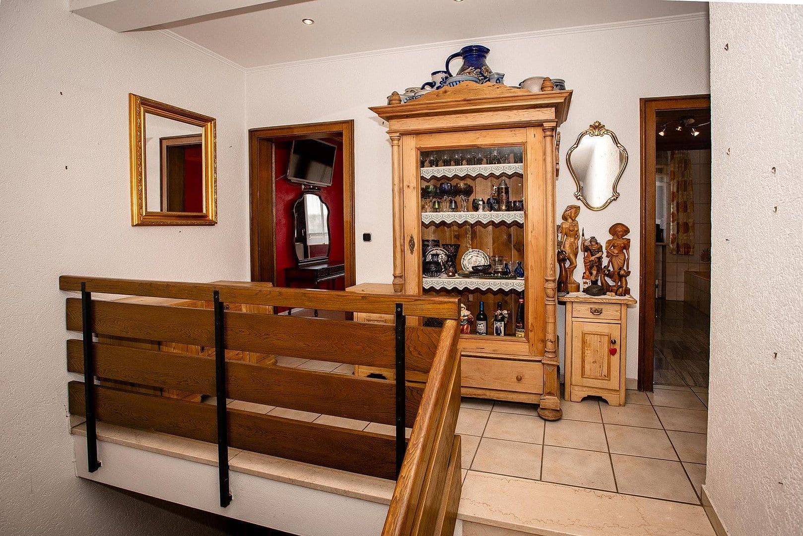 Prodej domu 140 m², pozemek 852 m², Bgm.-Feldbauer-Str. 15, Roding, Bavorsko Prodej domu 140 m², pozemek 852 m², Bgm.-Feldbauer-Str. 15, Roding, Bavorsko