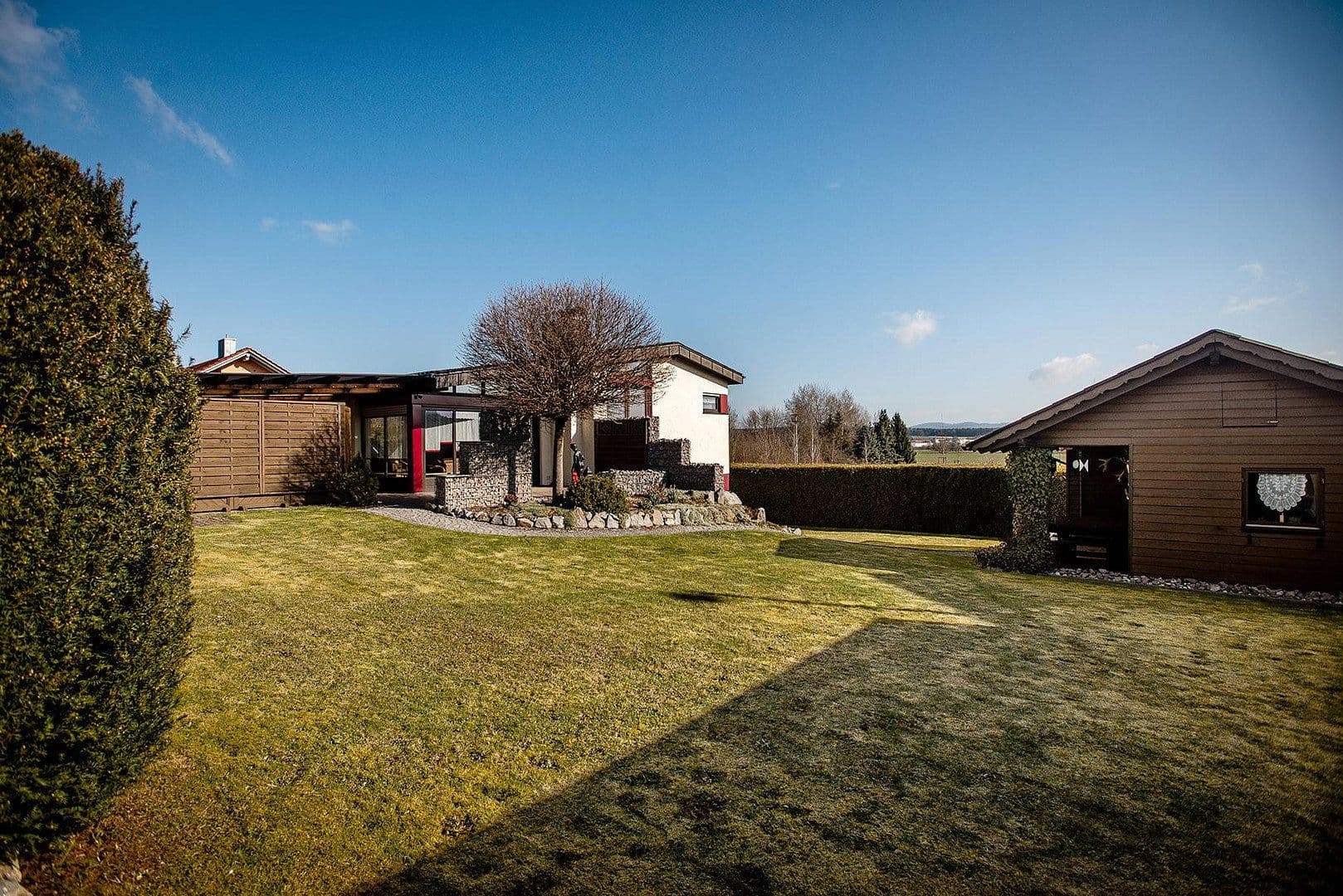 Prodej domu 140 m², pozemek 852 m², Bgm.-Feldbauer-Str. 15, Roding, Bavorsko Prodej domu 140 m², pozemek 852 m², Bgm.-Feldbauer-Str. 15, Roding, Bavorsko