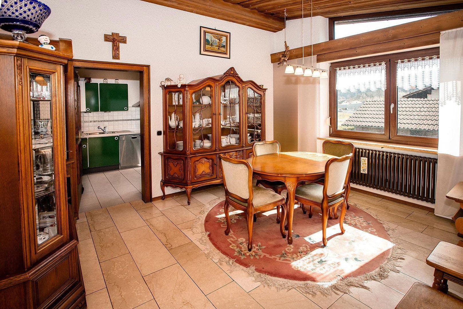 Prodej domu 140 m², pozemek 852 m², Bgm.-Feldbauer-Str. 15, Roding, Bavorsko Prodej domu 140 m², pozemek 852 m², Bgm.-Feldbauer-Str. 15, Roding, Bavorsko