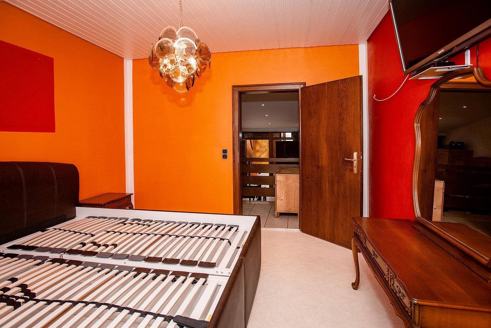 Prodej domu 140 m², pozemek 852 m², Bgm.-Feldbauer-Str. 15, Roding, Bavorsko Prodej domu 140 m², pozemek 852 m², Bgm.-Feldbauer-Str. 15, Roding, Bavorsko