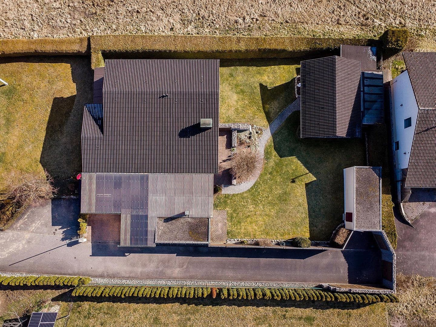 Prodej domu 140 m², pozemek 852 m², Bgm.-Feldbauer-Str. 15, Roding, Bavorsko Prodej domu 140 m², pozemek 852 m², Bgm.-Feldbauer-Str. 15, Roding, Bavorsko