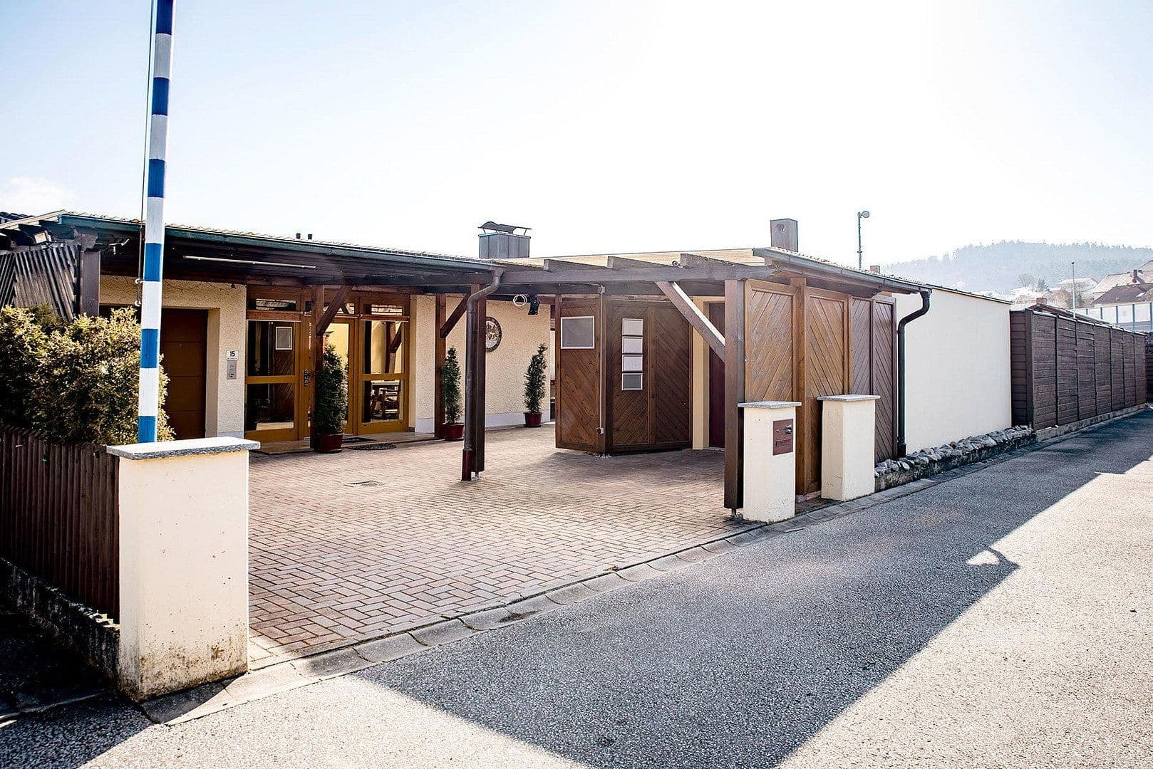 Prodej domu 140 m², pozemek 852 m², Bgm.-Feldbauer-Str. 15, Roding, Bavorsko Prodej domu 140 m², pozemek 852 m², Bgm.-Feldbauer-Str. 15, Roding, Bavorsko