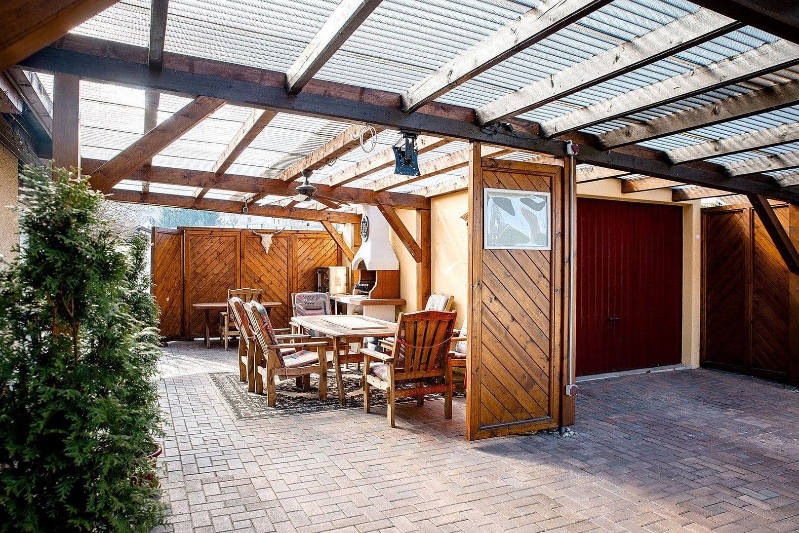 Prodej domu 140 m², pozemek 852 m², Bgm.-Feldbauer-Str. 15, Roding, Bavorsko Prodej domu 140 m², pozemek 852 m², Bgm.-Feldbauer-Str. 15, Roding, Bavorsko