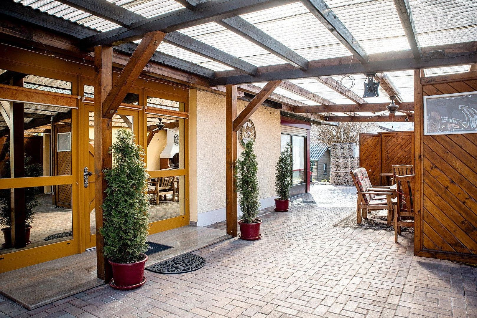 Prodej domu 140 m², pozemek 852 m², Bgm.-Feldbauer-Str. 15, Roding, Bavorsko Prodej domu 140 m², pozemek 852 m², Bgm.-Feldbauer-Str. 15, Roding, Bavorsko