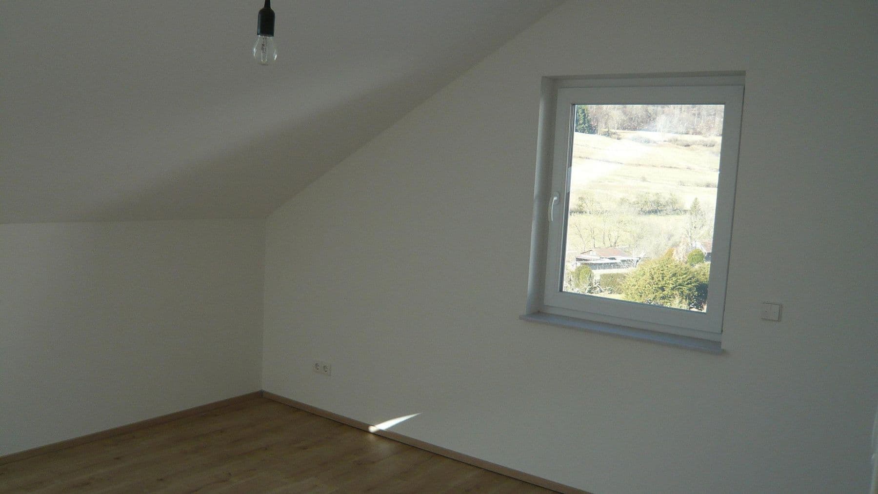 Pronájem bytu 3+1 90 m², Deggingen, Bádensko-Württembersko Pronájem bytu 3+1 90 m², Deggingen, Bádensko-Württembersko