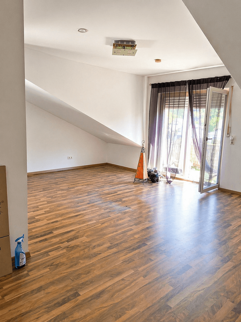 Pronájem bytu 2+1 60 m², Könener Str. 71, Konz, Porýní-Falc Pronájem bytu 2+1 60 m², Könener Str. 71, Konz, Porýní-Falc