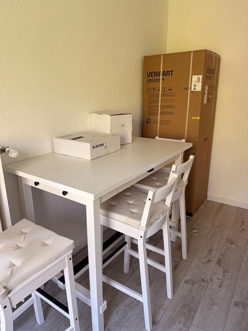 Pronájem bytu 1+1 37 m², Heinrichstr. 105, Düsseldorf, Severní Porýní-Vestfálsko Pronájem bytu 1+1 37 m², Heinrichstr. 105, Düsseldorf, Severní Porýní-Vestfálsko