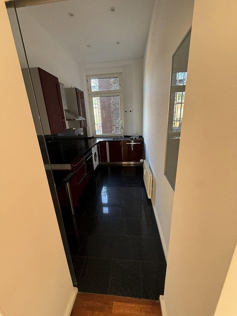 Pronájem bytu 2+kk 95 m², Moltkestraße 127, Köln, Severní Porýní-Vestfálsko Pronájem bytu 2+kk 95 m², Moltkestraße 127, Köln, Severní Porýní-Vestfálsko