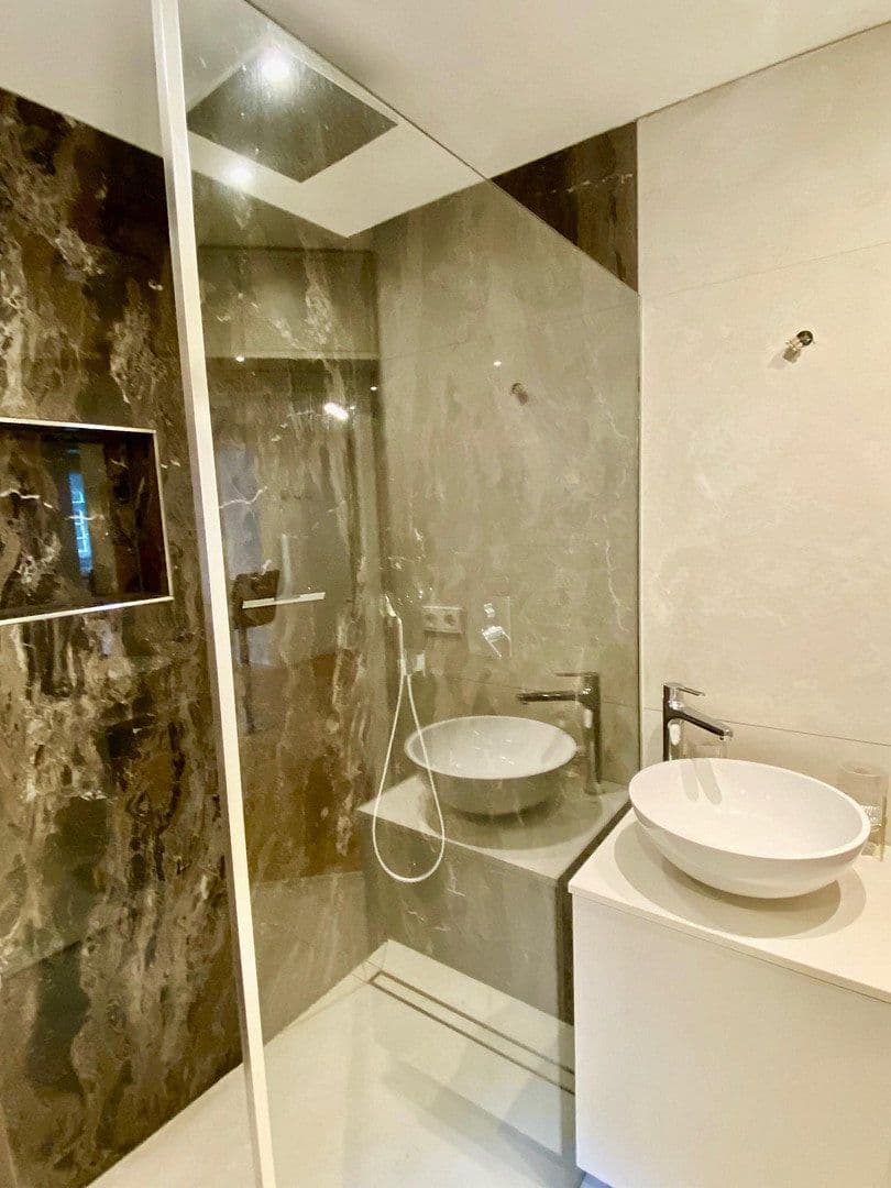 Pronájem bytu 3+1 80 m², Calw, Bádensko-Württembersko Pronájem bytu 3+1 80 m², Calw, Bádensko-Württembersko