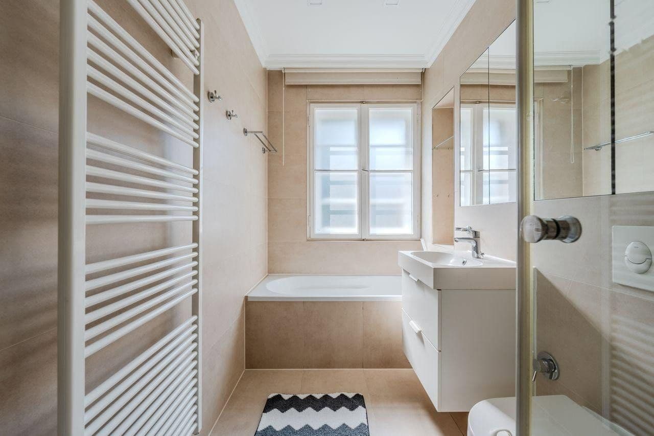 Prodej bytu 3+1 65 m², Pfahlerstraße 6, Berlin, Berlín Prodej bytu 3+1 65 m², Pfahlerstraße 6, Berlin, Berlín