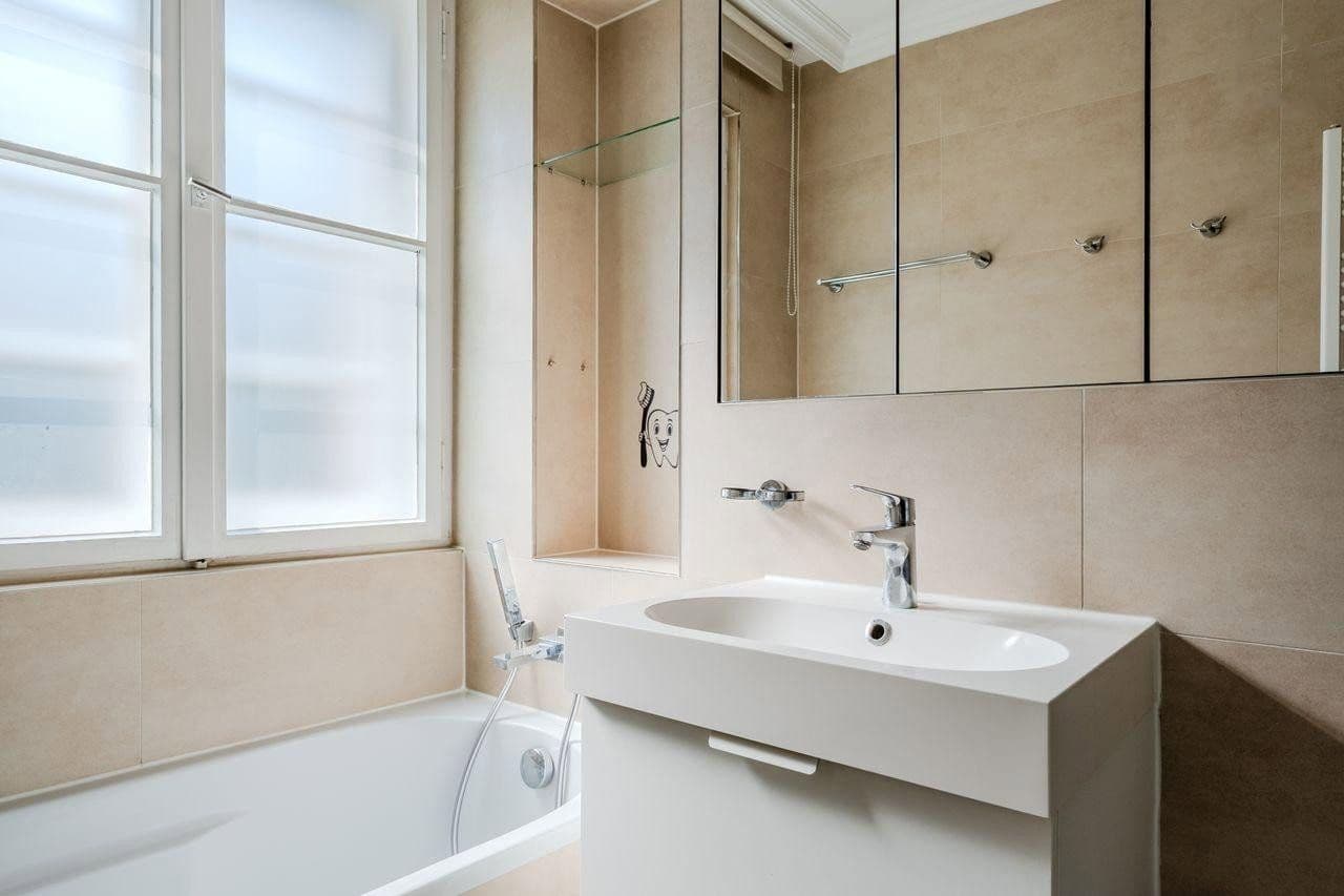 Prodej bytu 3+1 65 m², Pfahlerstraße 6, Berlin, Berlín Prodej bytu 3+1 65 m², Pfahlerstraße 6, Berlin, Berlín