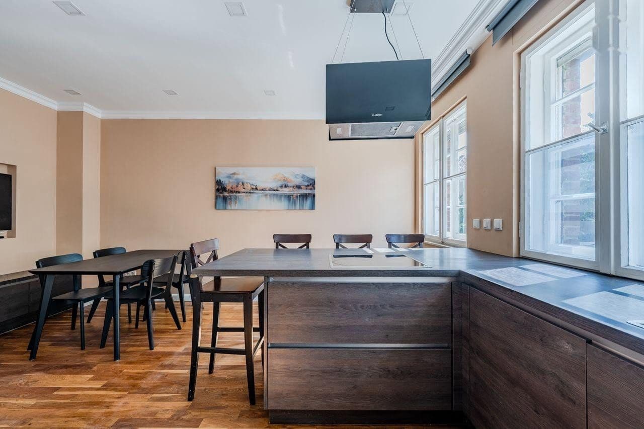 Prodej bytu 3+1 65 m², Pfahlerstraße 6, Berlin, Berlín Prodej bytu 3+1 65 m², Pfahlerstraße 6, Berlin, Berlín